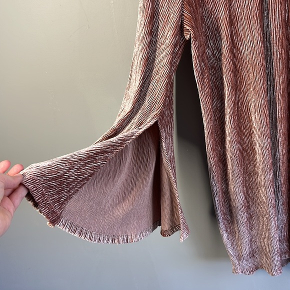 Eloquii Textured Velvet Flare Sleeves Plus Size Dress Size 22 - Picture 7 of 14